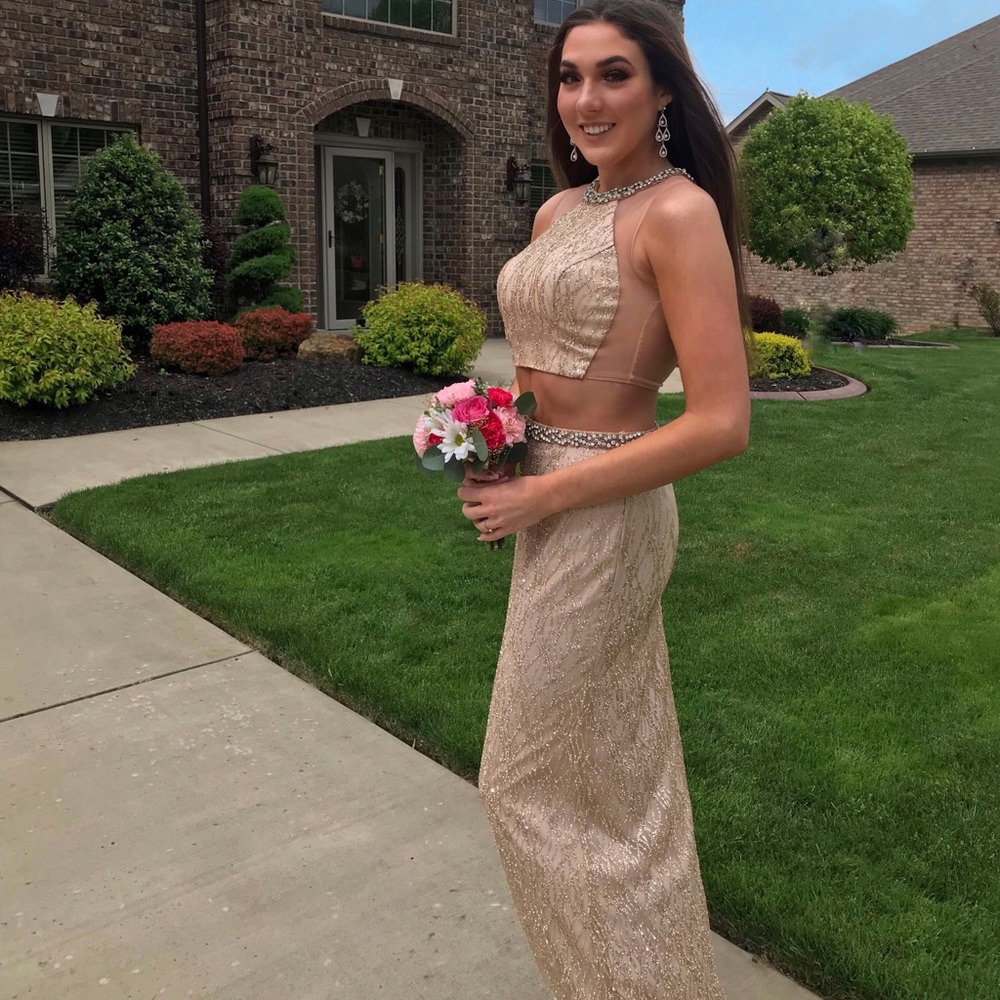 Gold Prom Dress✨